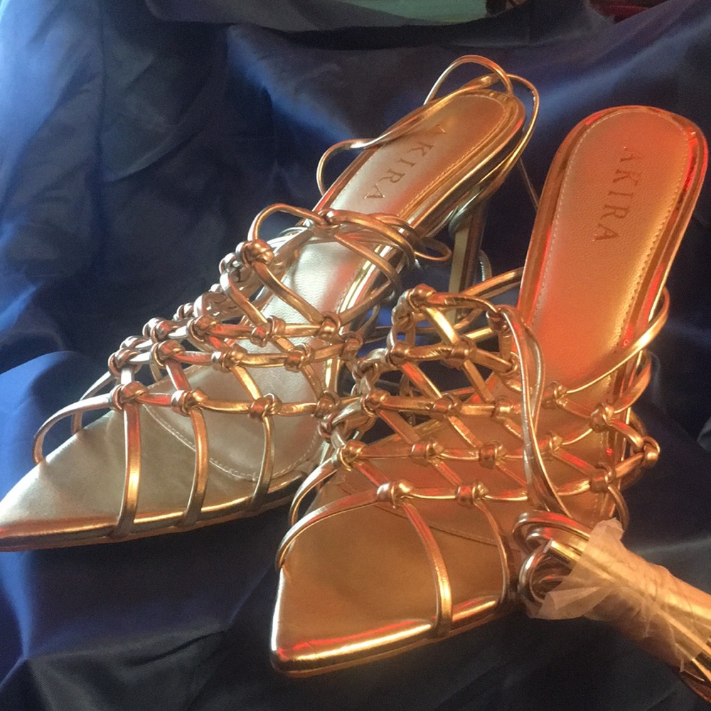 Akira 👠 Heels